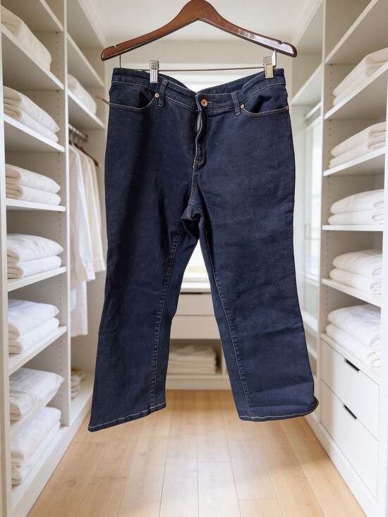 Lands' End Denim - Lands' End Women's Dark Wash Straight Leg Ankle Jeans Size 14
6